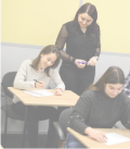 преподаватель на уроке